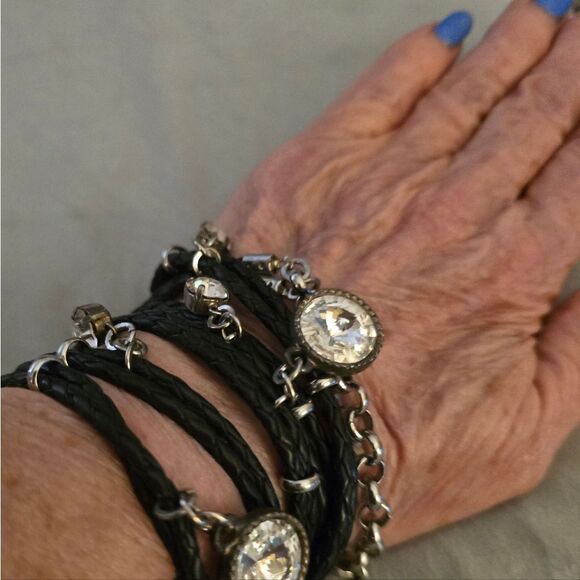 CORAVANA "DAYDREAM" BLACK LEATHER BRACELET W/ SILVER CRYSTAL CHARMS - Picture 5 of 8